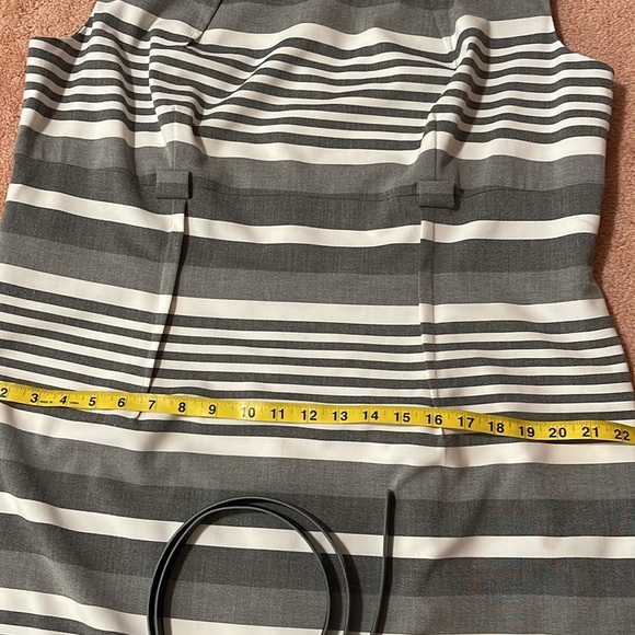 Calvin Klein beautiful dress worn one time /dry cleaned . - Picture 8 of 15